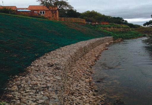 Green-tech helps Addis Garden Design stabilise river bank to protect client’s garden                